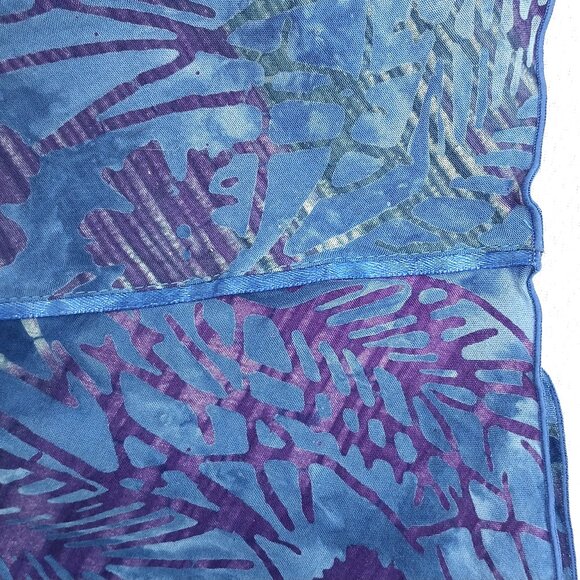 The Pyramid Collection Blue Purple Festival Handkerchief Midi Skirt Like New - Picture 8 of 10